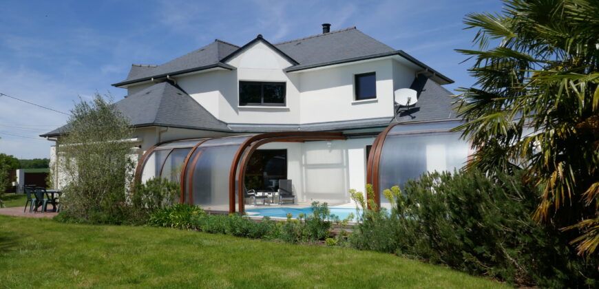 Maison d&rsquo;Architecte T8 – Saint-Aubin-d&rsquo;Aubigné